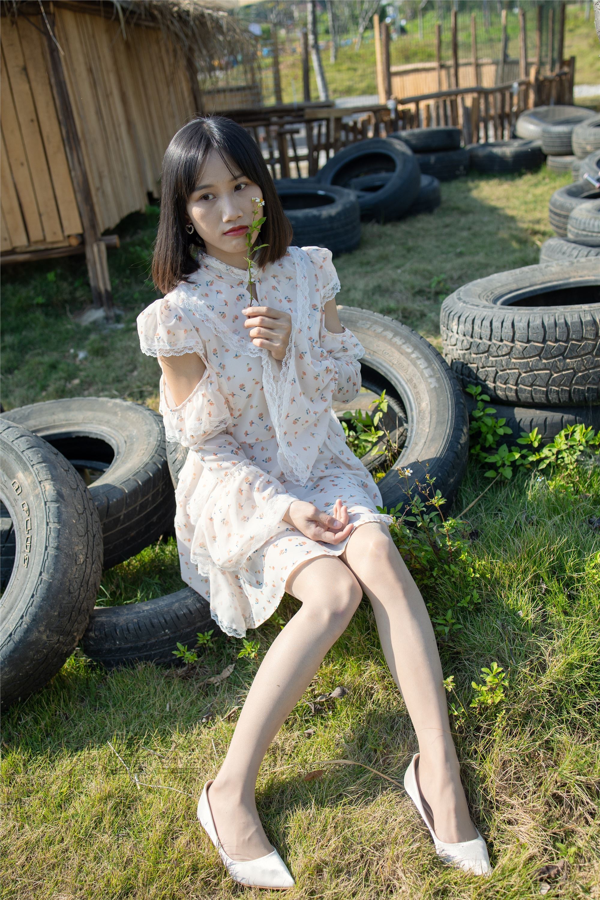 尤蜜丝 穿搭写真 NO.086